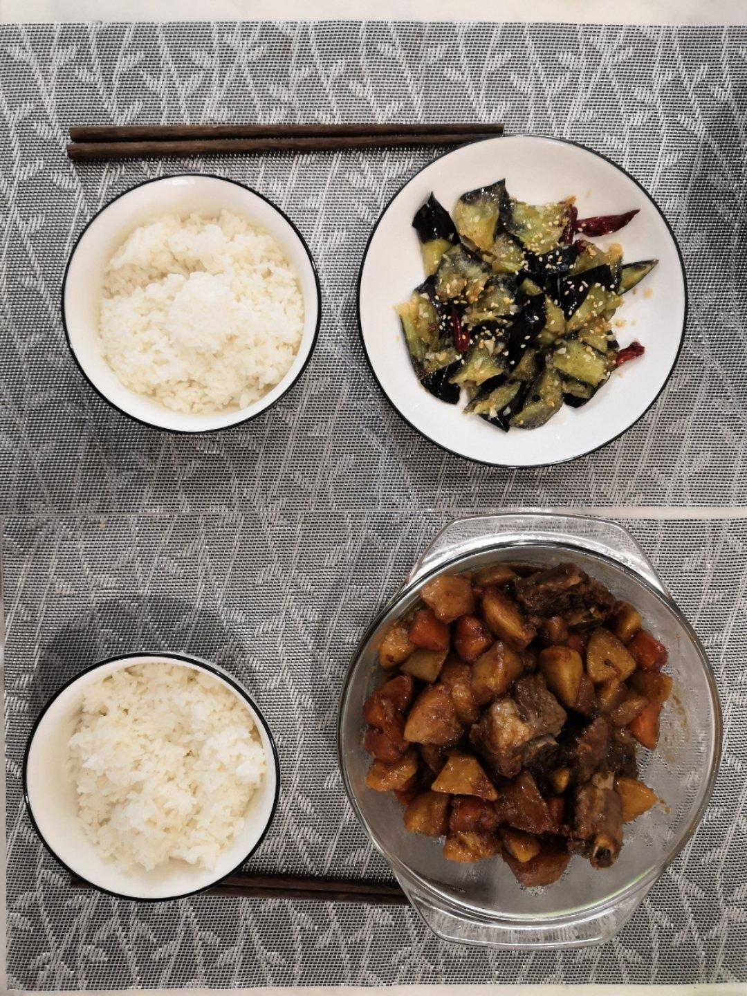 胡萝卜土豆炖排骨