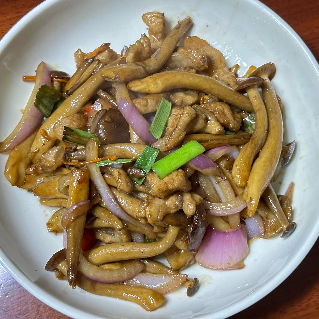 鹿茸菇炒肉