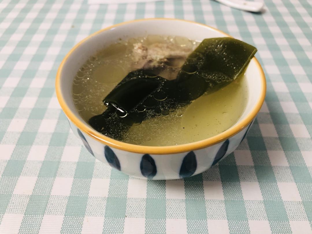 海带排骨汤