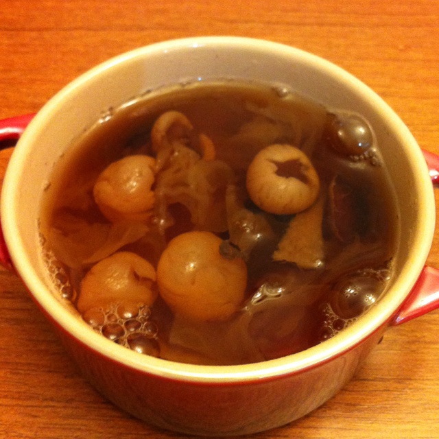 红枣桂圆枸杞红糖水