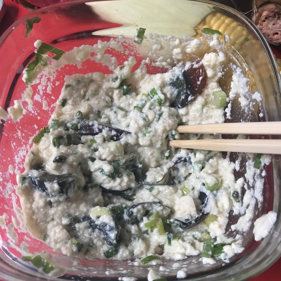 皮蛋小葱拌豆腐