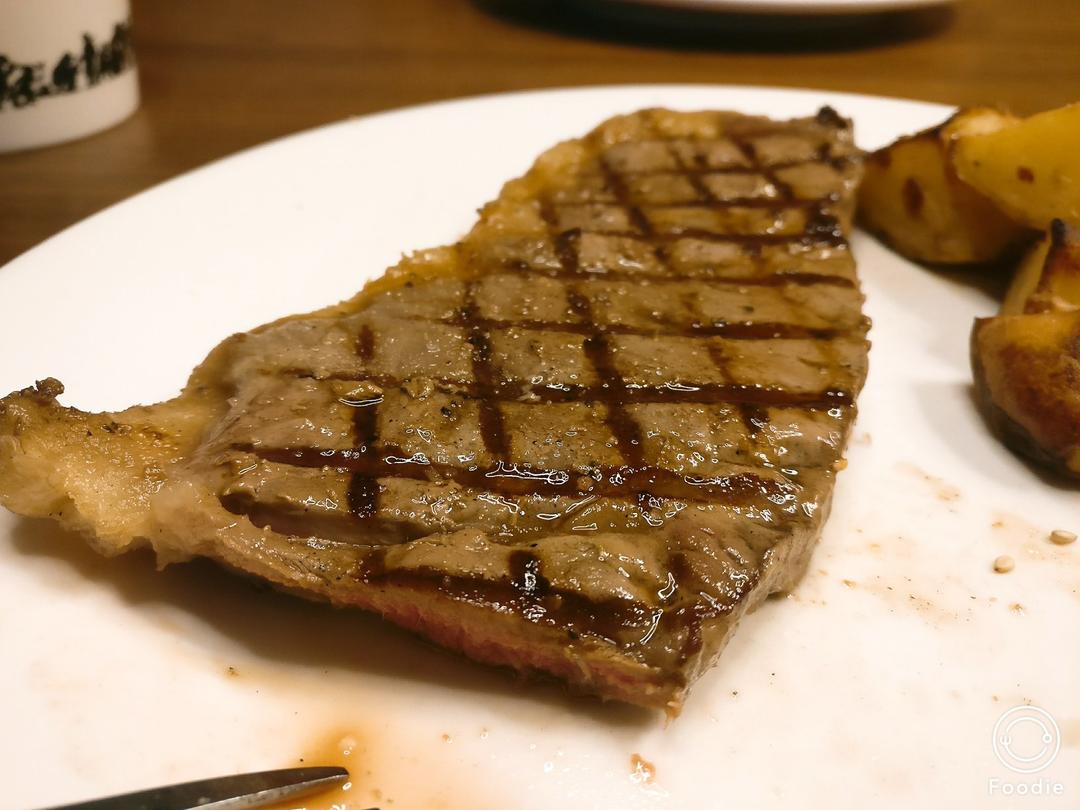 四分钟煎好一块鲜嫩多汁的牛排