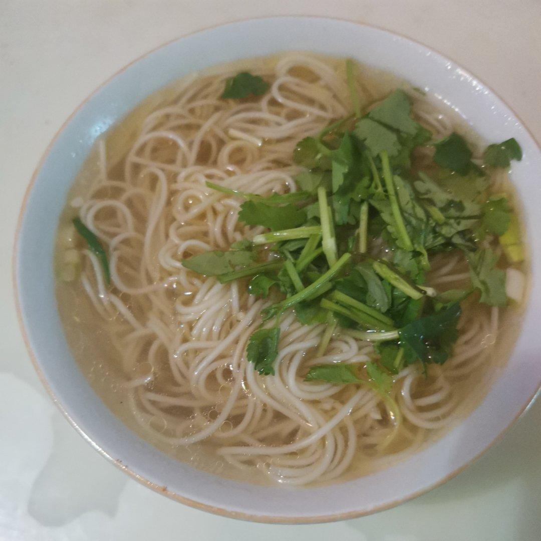 十分钟搞定的热汤面