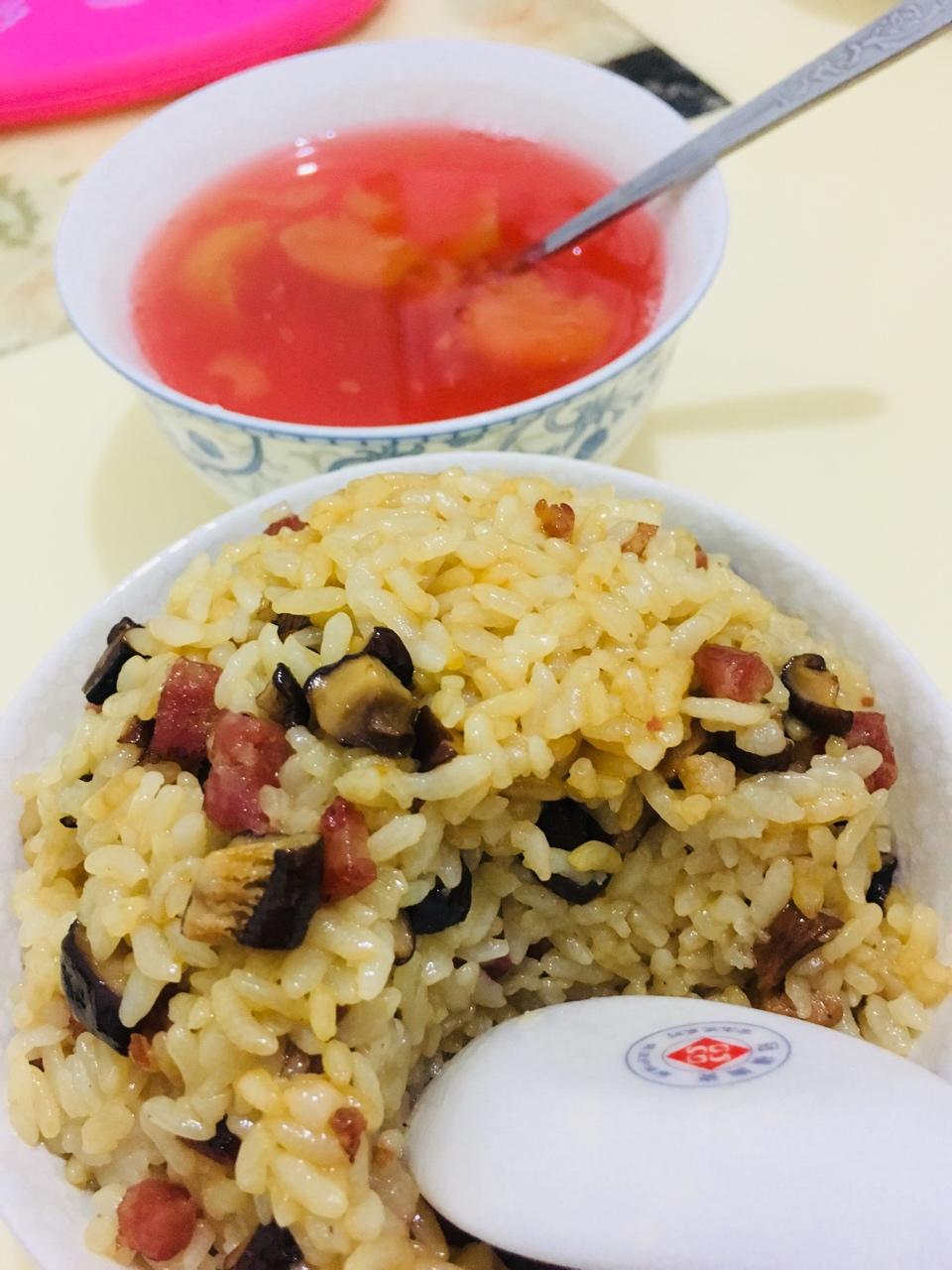 电饭锅版香菇腊肠饭