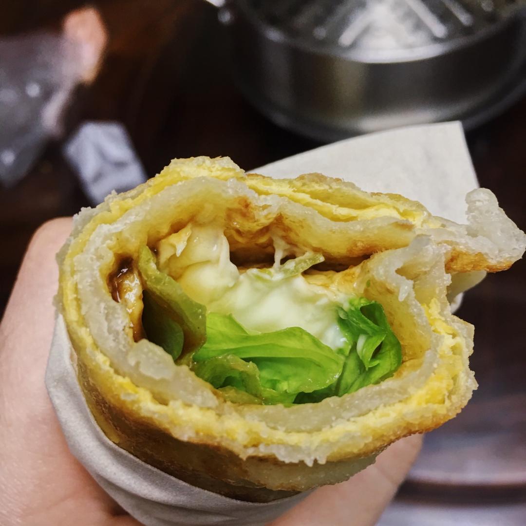 早餐摊的鸡蛋灌饼很好吃？不，我自己做的鸡蛋灌饼更好吃！
