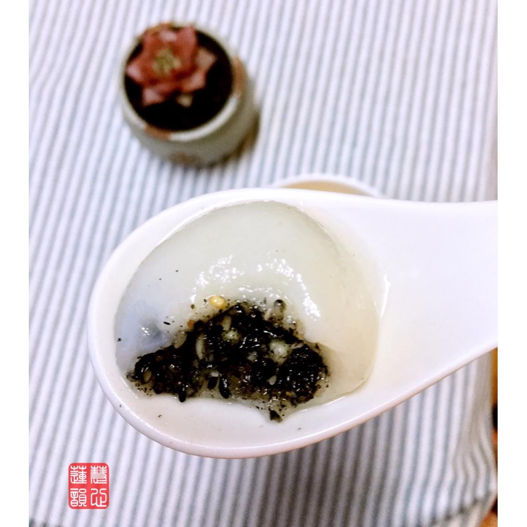 花生黑芝麻汤圆