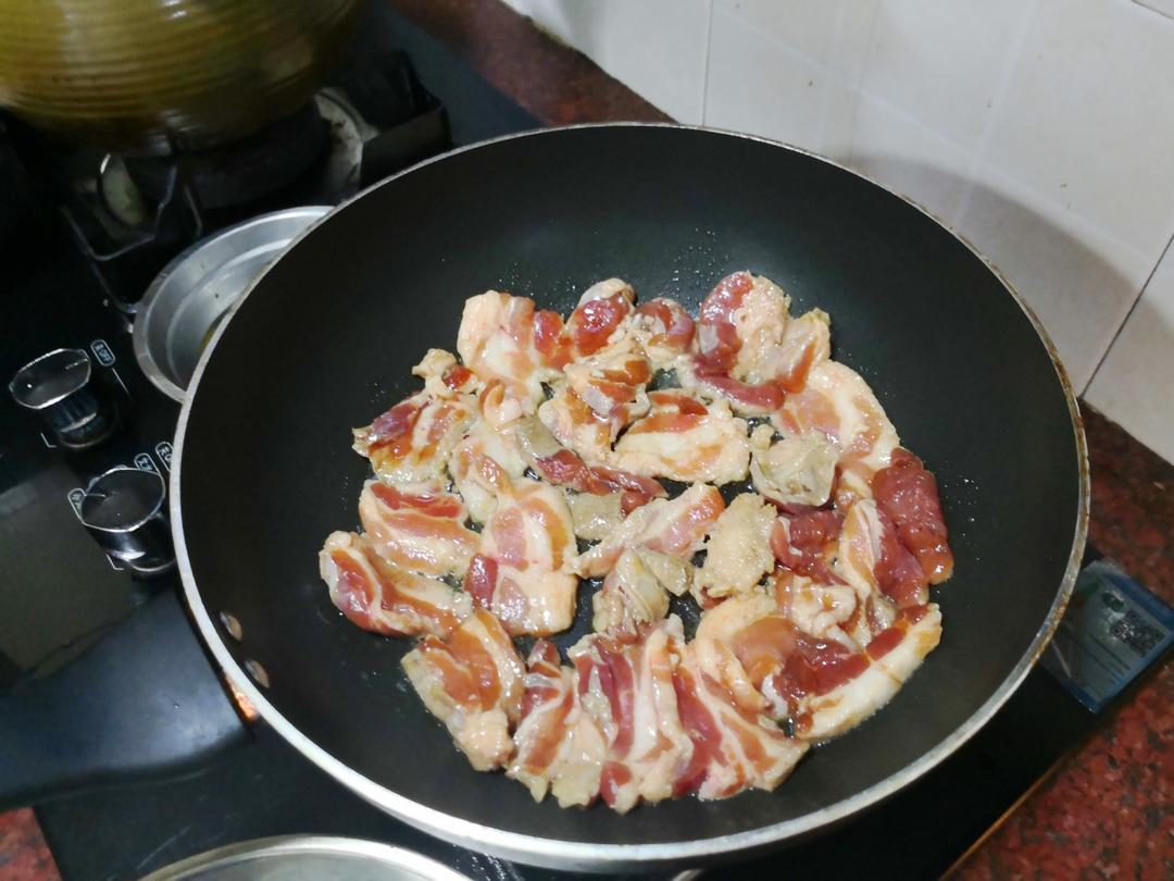 煎五花肉