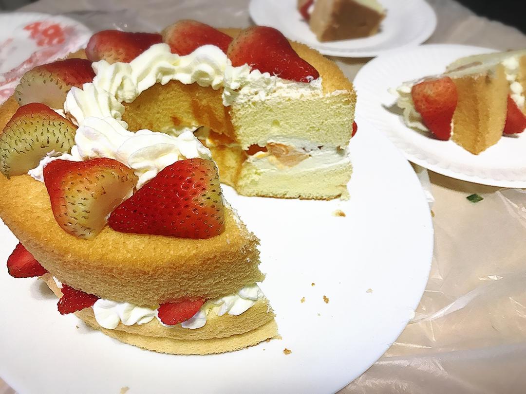 六寸中空戚风蛋糕