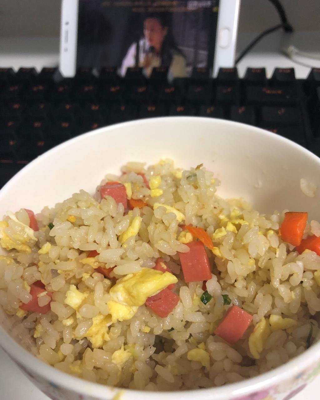 火腿蛋炒饭