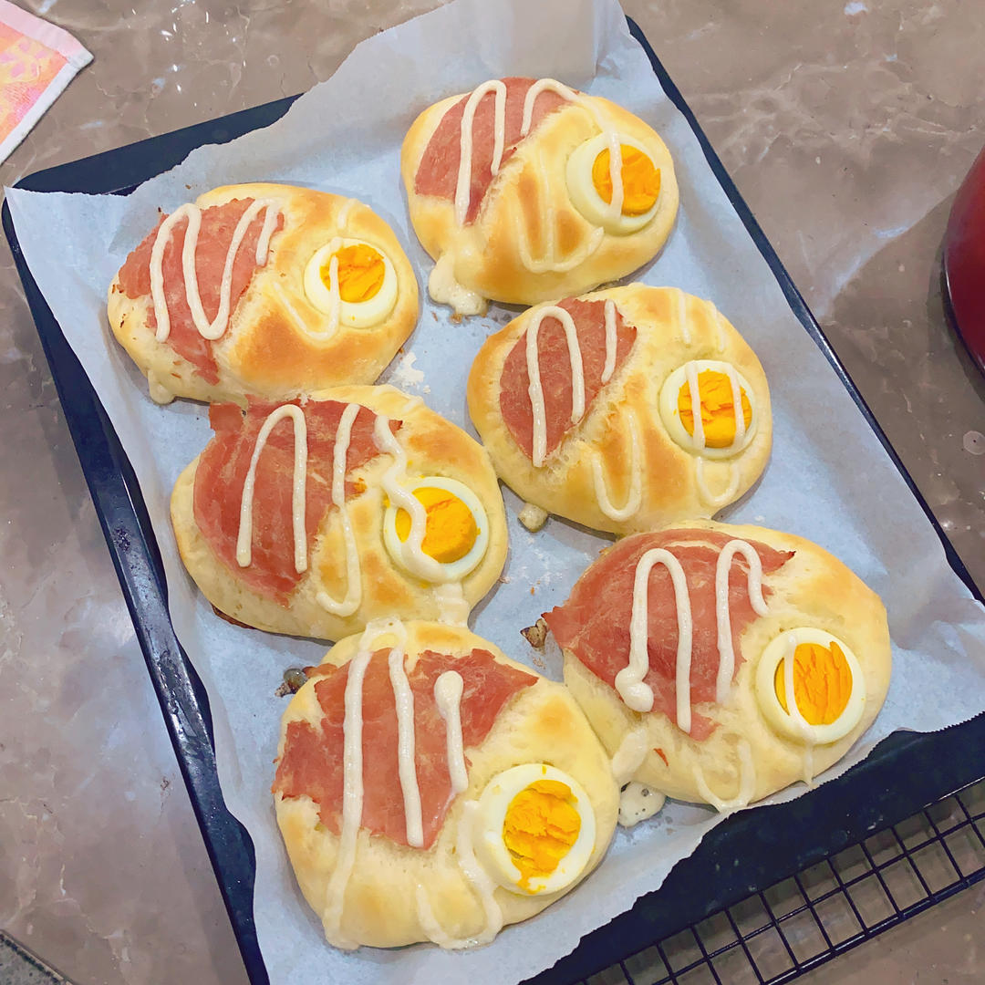 营养鸡蛋芝士面包