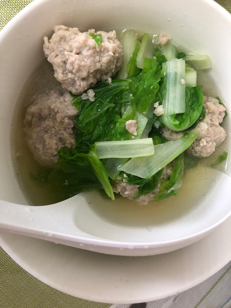 【10分钟系列】白萝卜豆腐圆子汤