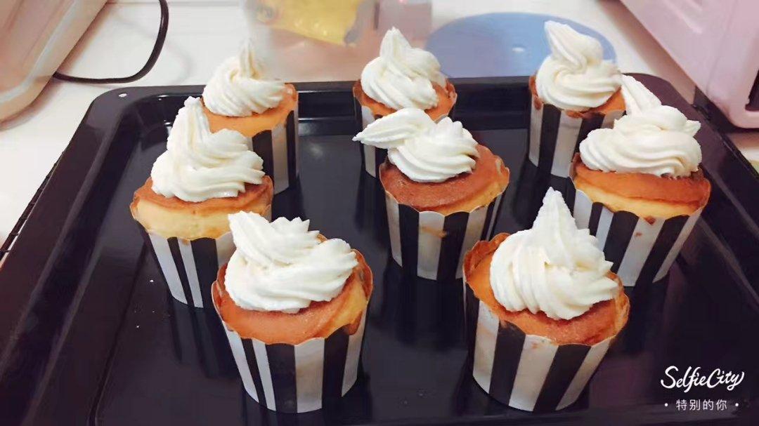 香草纸杯蛋糕 vanilla Cupcake