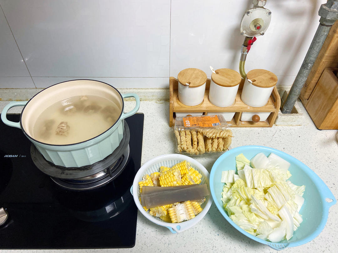 莲藕花生猪蹄汤【11月北鼎养生壶食谱】