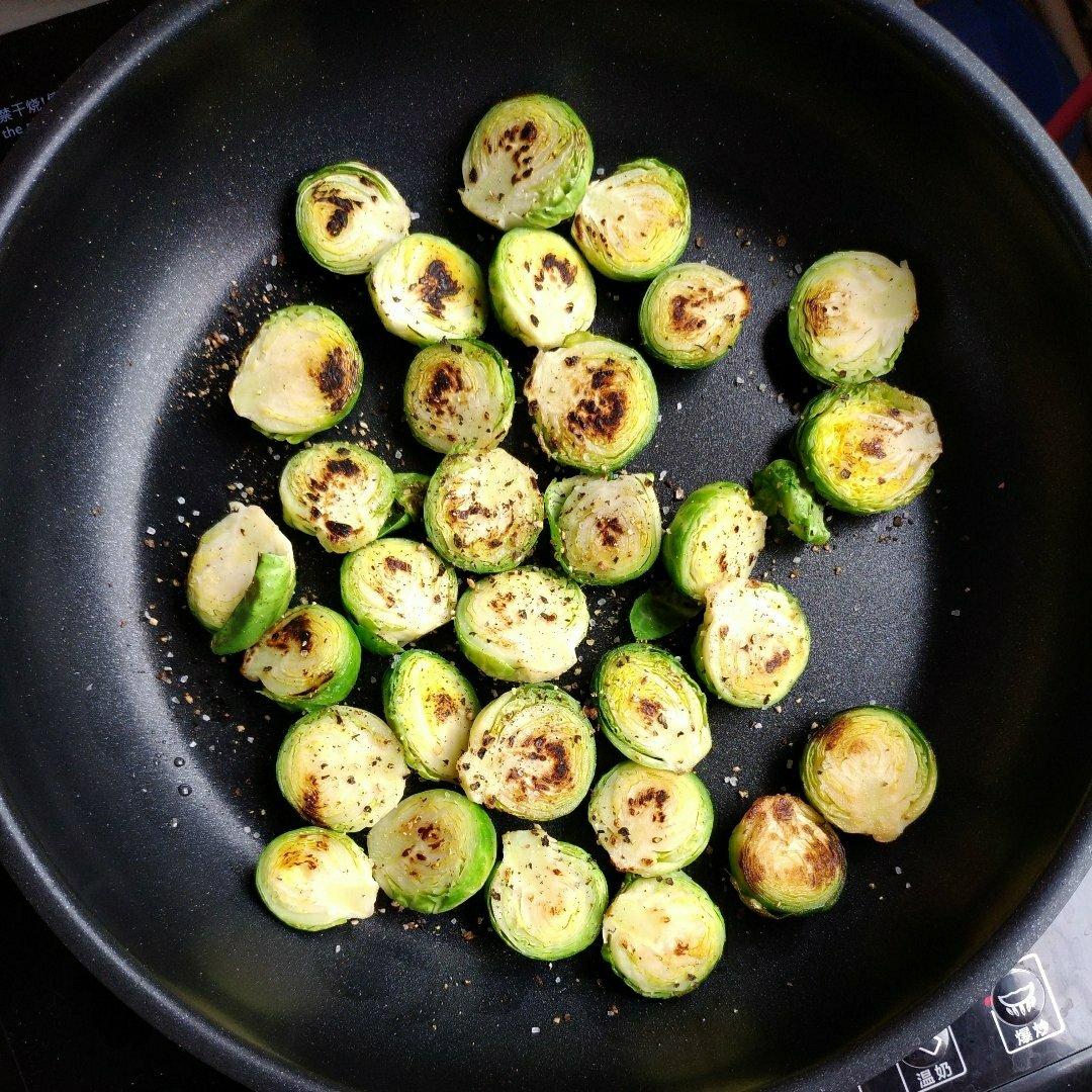 煎孢子甘蓝｜FRIED BRUSSELS SRPOUT