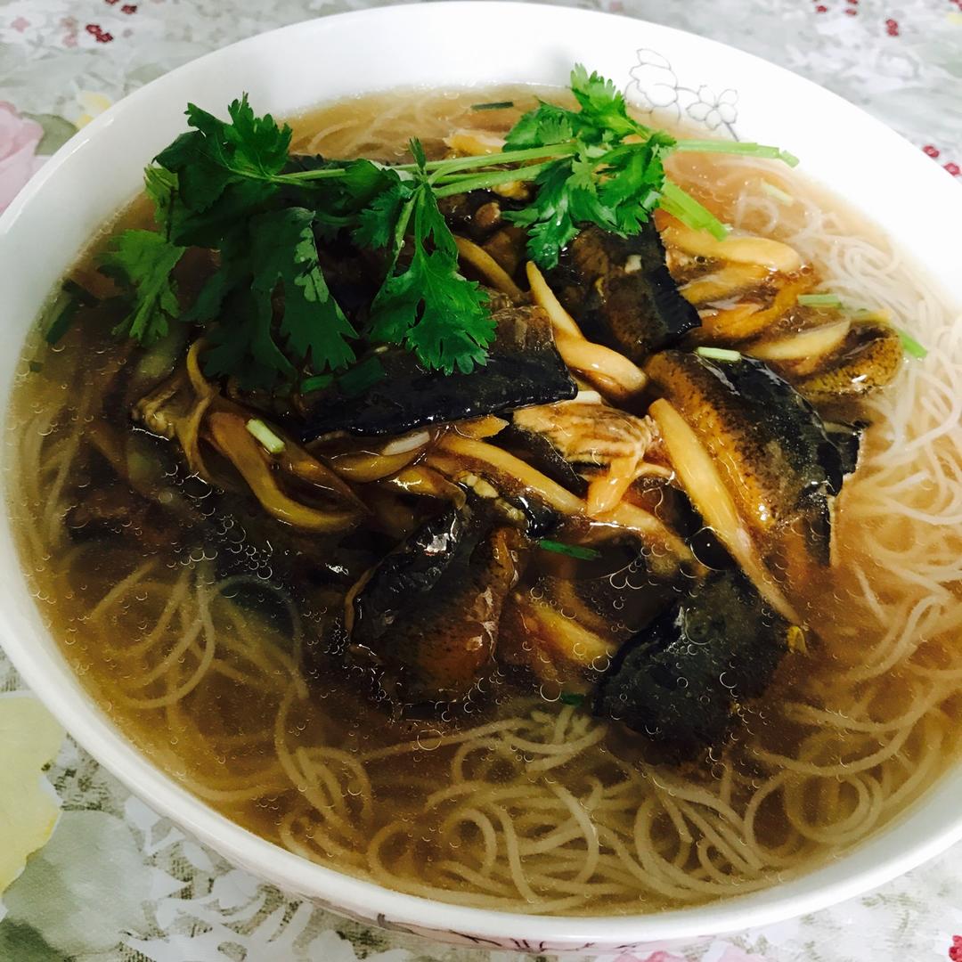 【响油鳝丝面】