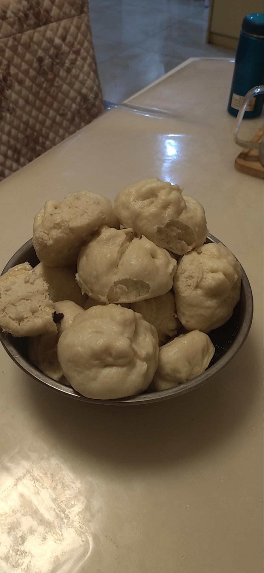 暄软可口的豆沙包