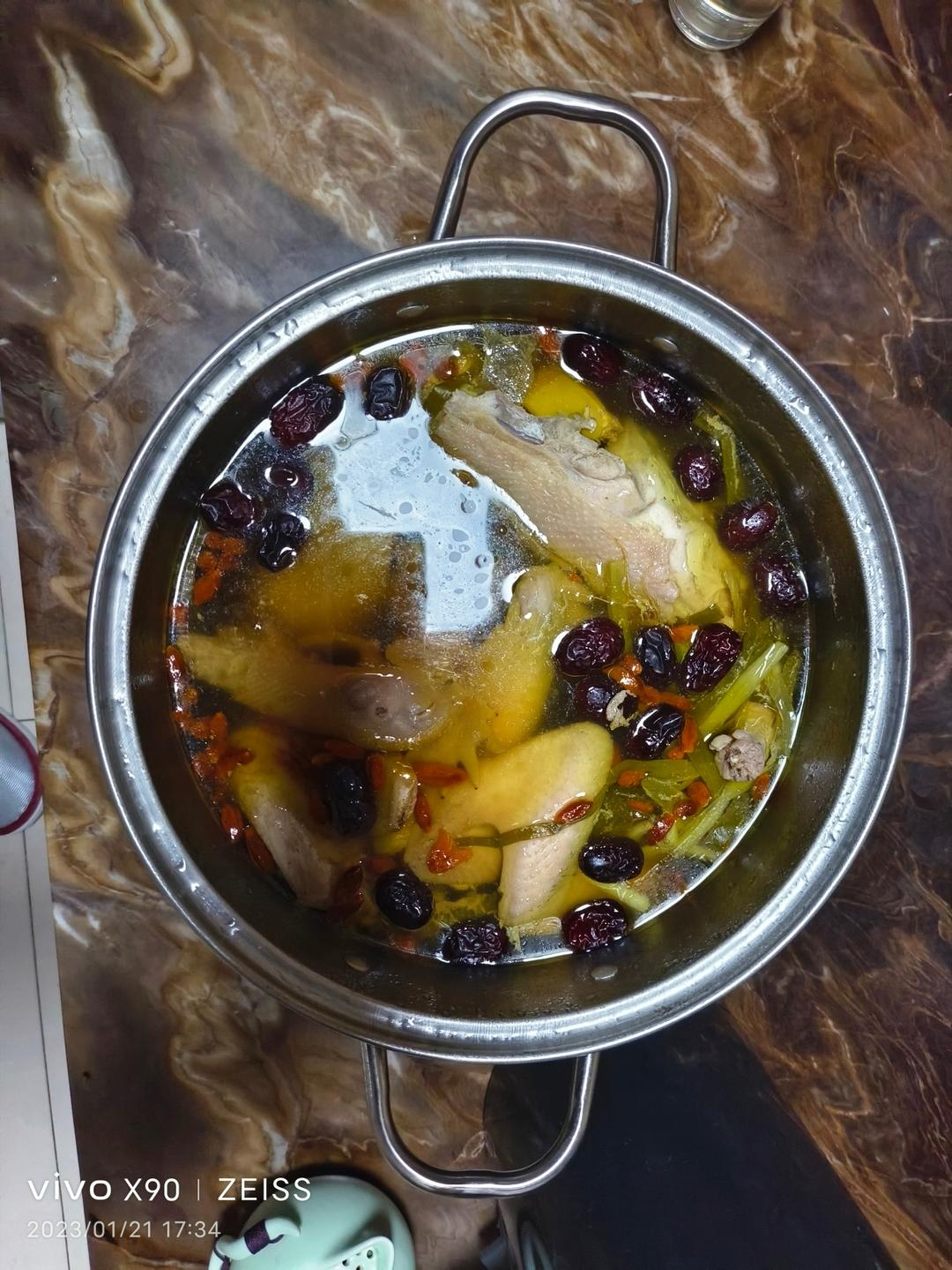 鲜美无敌：清炖鸡汤🐔