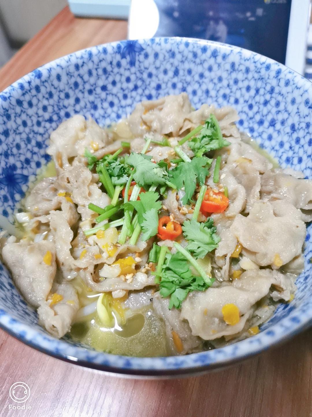 酸汤肥牛金针菇（学自厨友