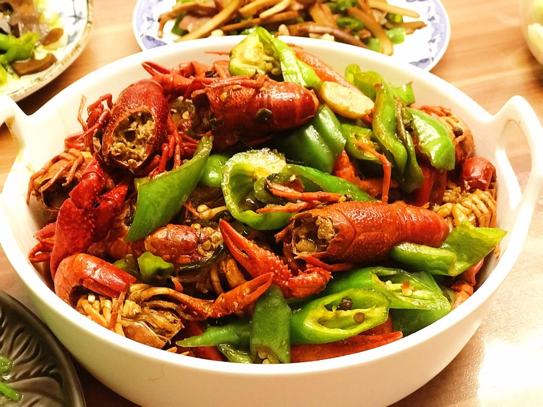 十三香小龙虾【曼食慢语】