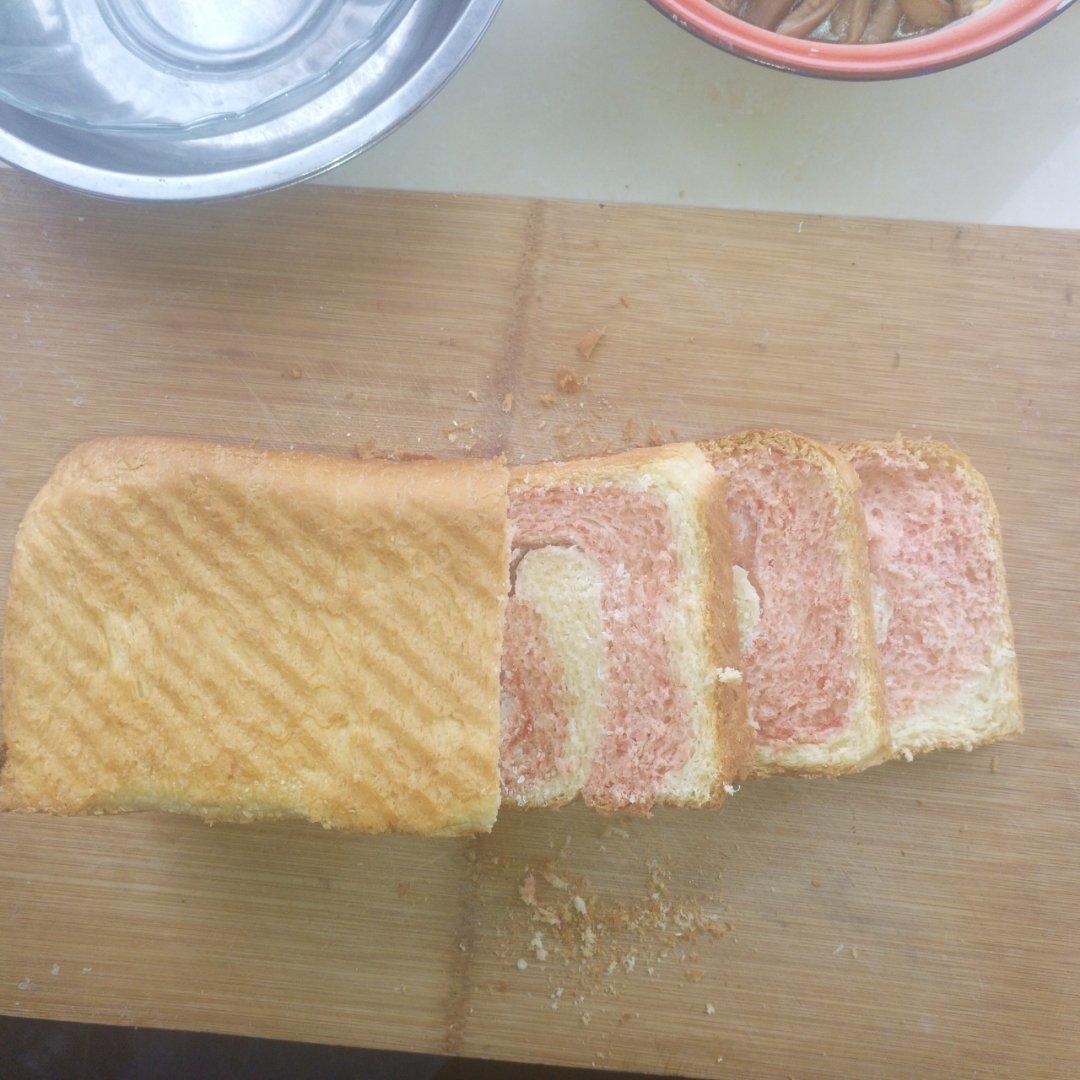 抹茶蜜豆吐司