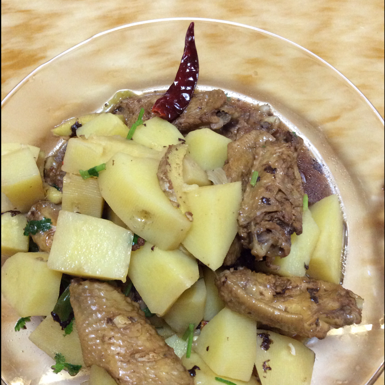 土豆炖鸡翅（快手零失败）