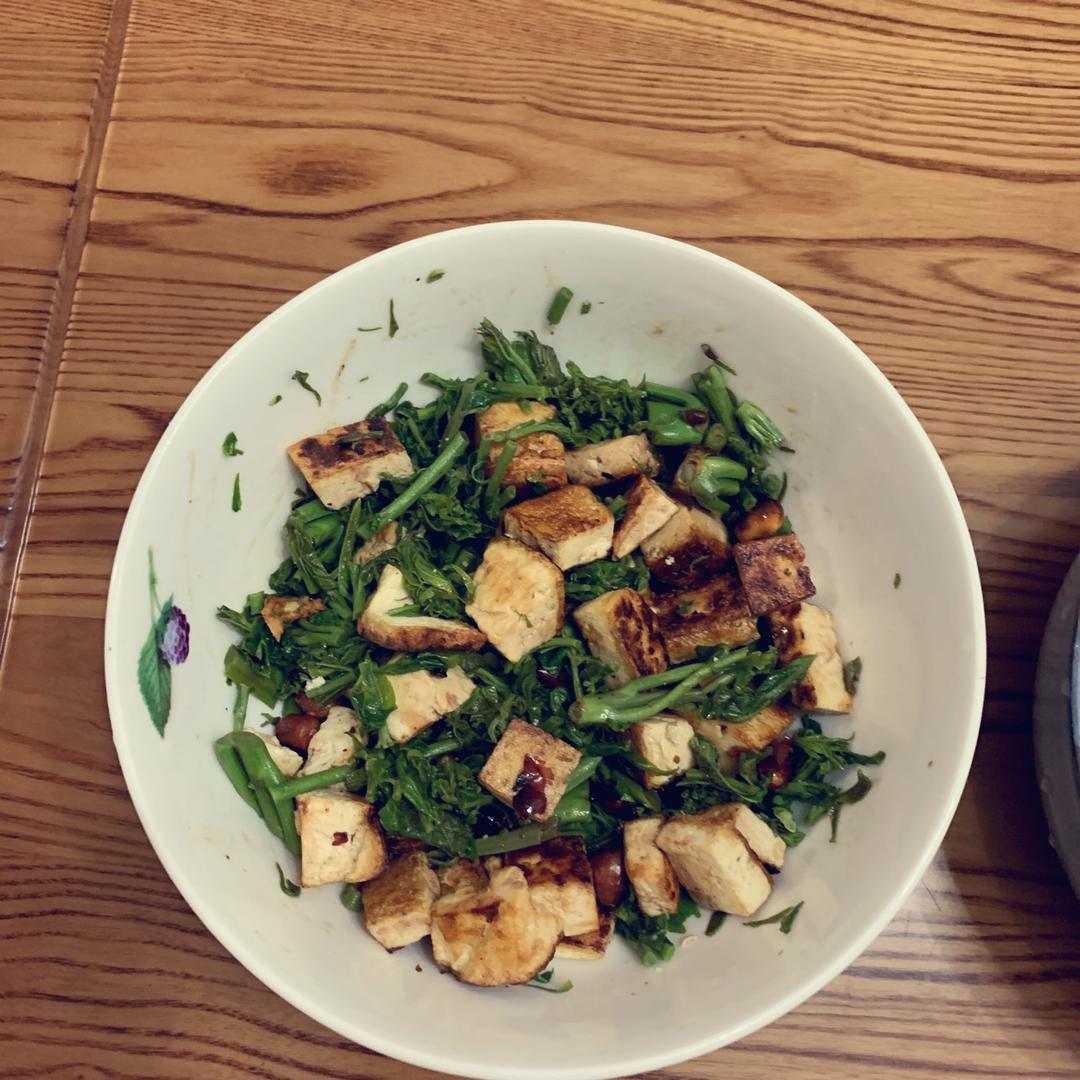 香椿烧豆腐