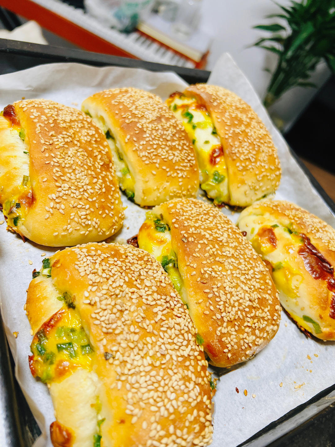 这么有“葱”劲的烧饼，明天早餐就是它了