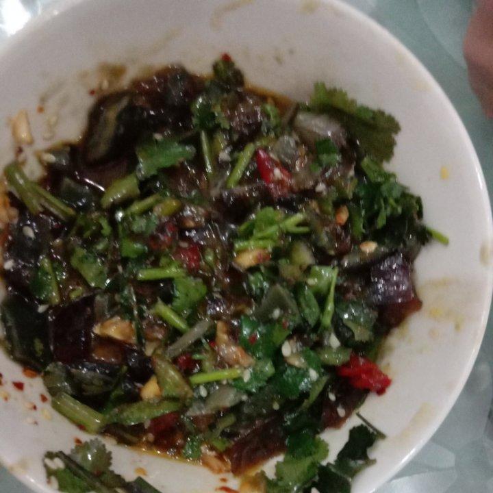 ㊙️香菜拌皮蛋，太香太开胃啦！
