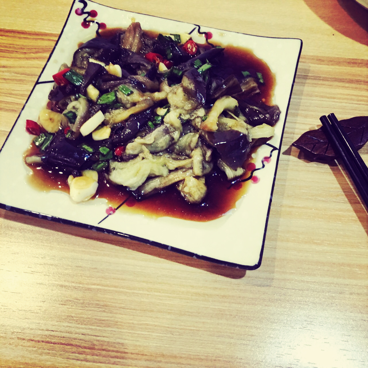 凉拌手撕茄子