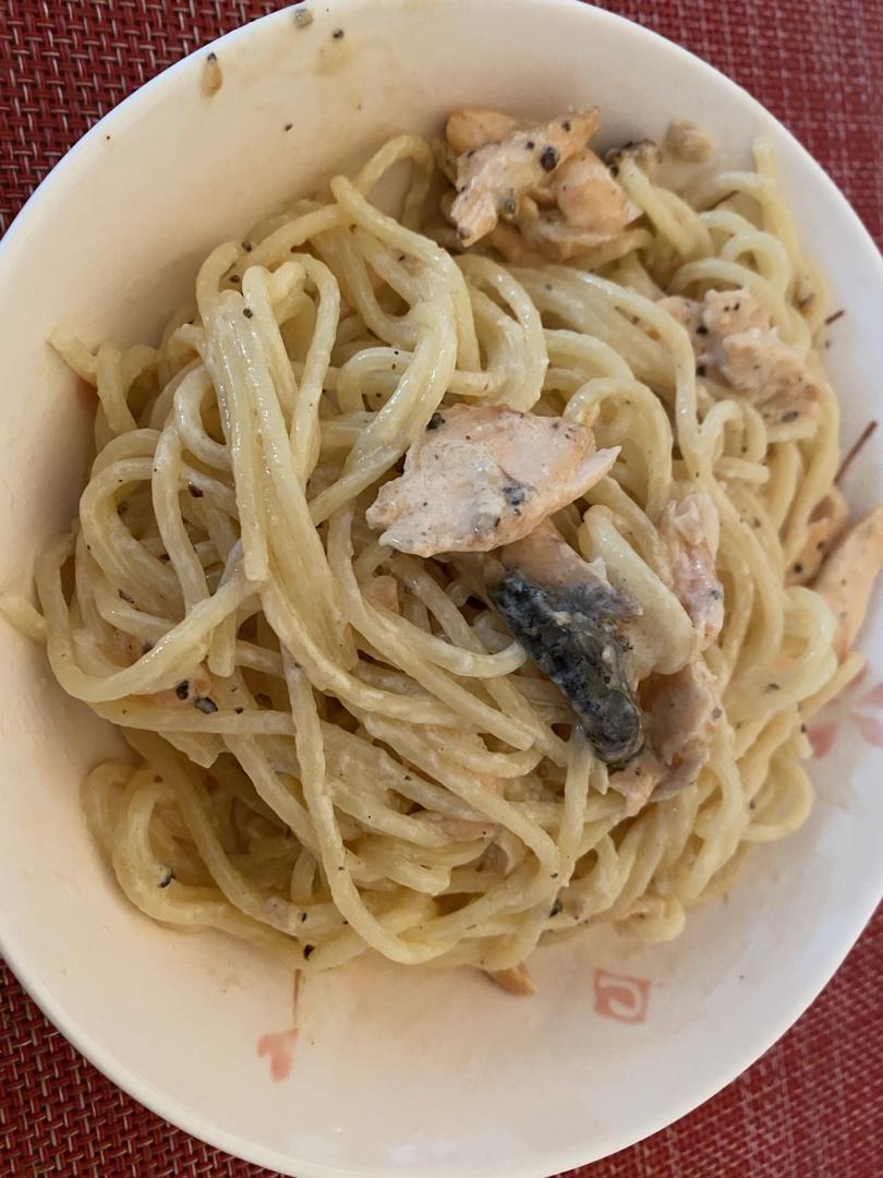 奶油三文鱼意面
