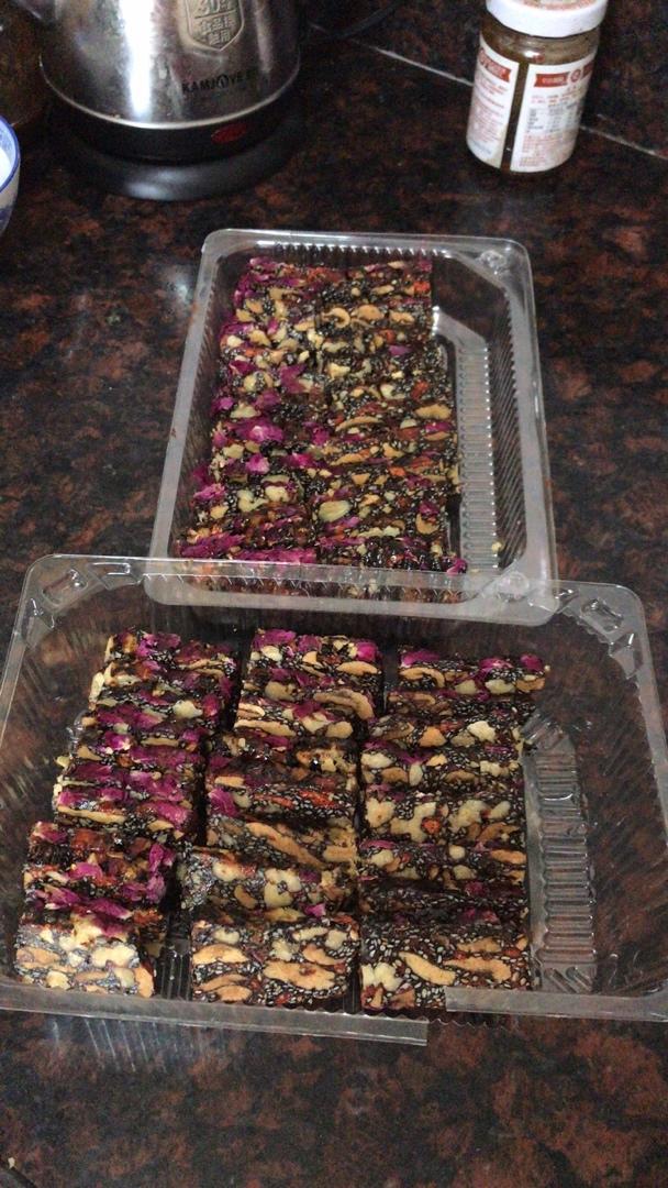 一点幽香做的自制阿胶糕