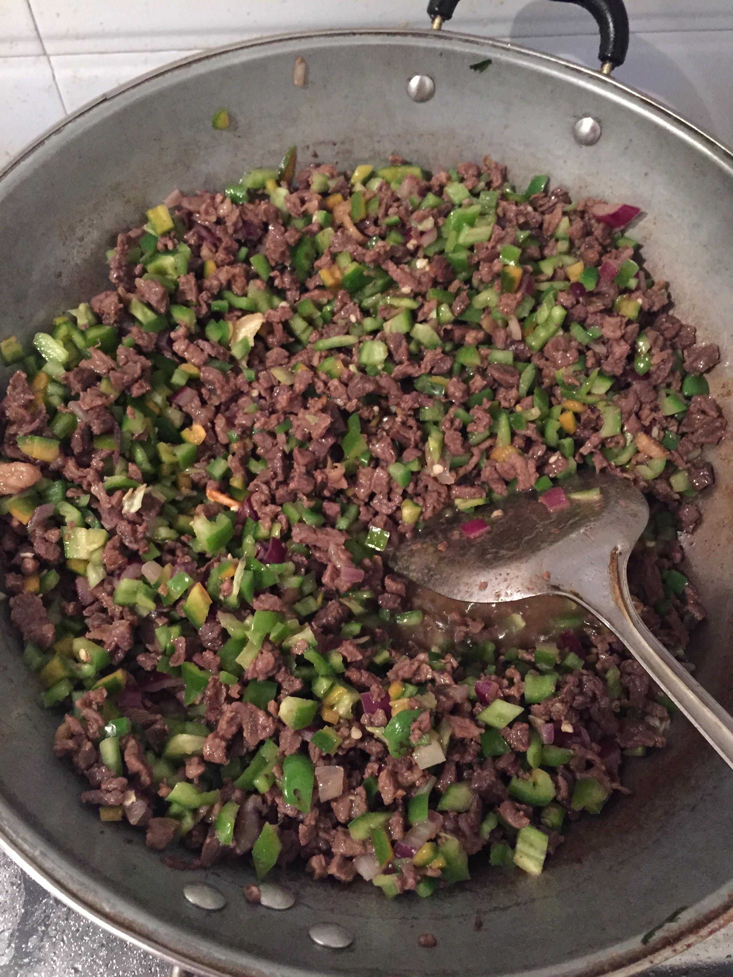 牛肉辣椒，最香的下饭菜的做法 步骤5