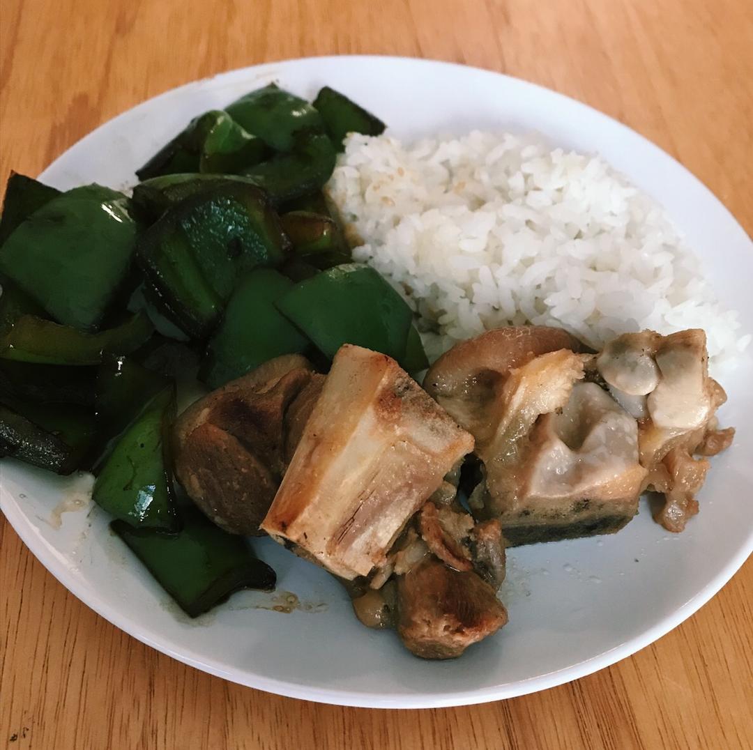 【电饭煲】炖猪蹄