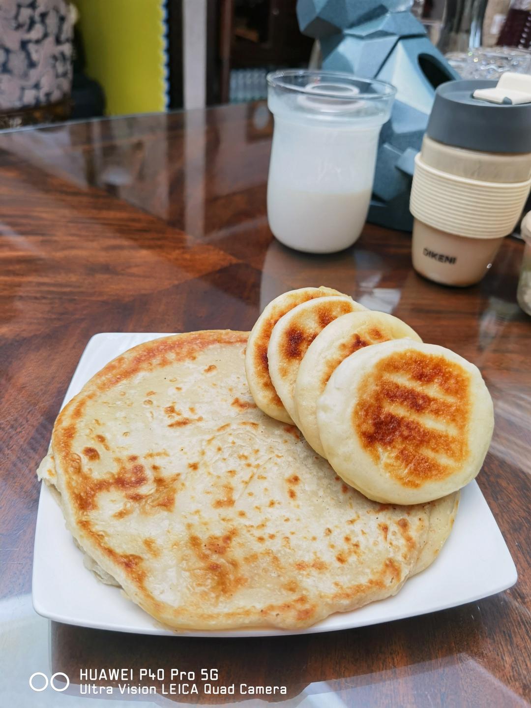 烙饼不硬的小窍门 掌握了你也能看出柔软多层凉了不硬的小油饼