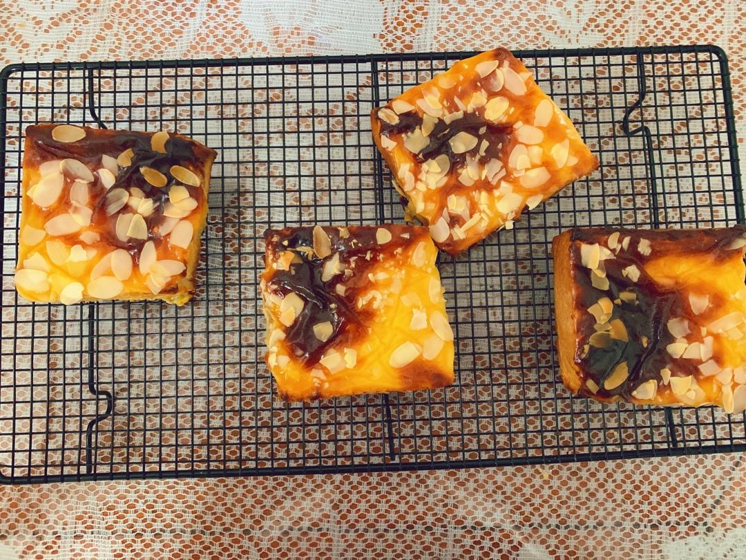 零失败快手岩烧乳酪(熔岩吐司)十分钟网红早餐，好吃哭