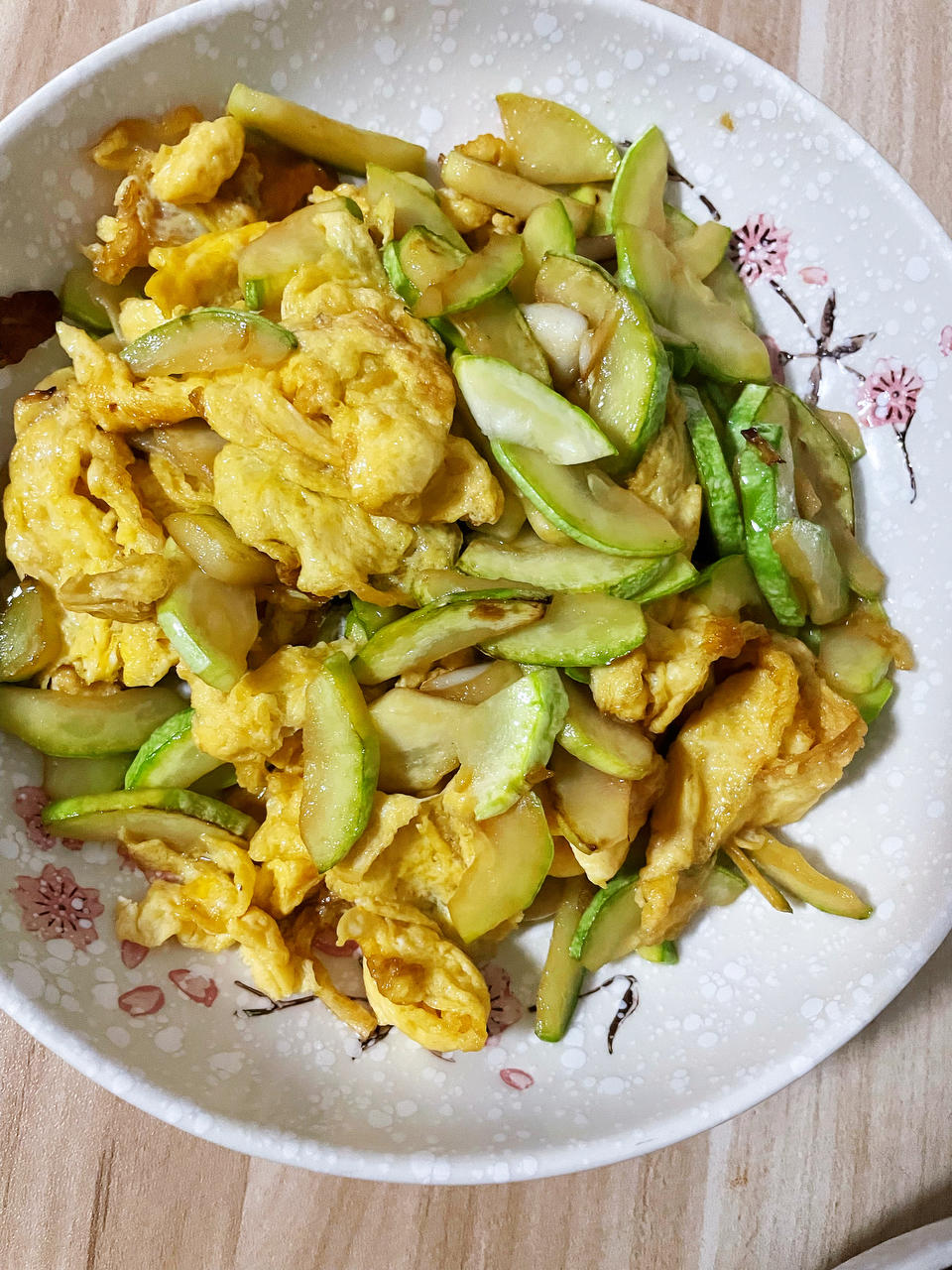 西葫芦炒鸡蛋(从不修图，拒绝夸张)