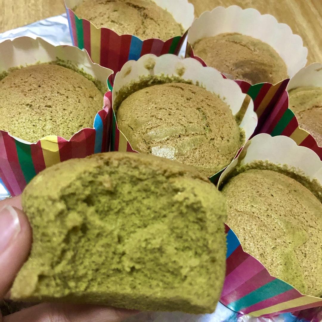 软绵绵戚风纸杯蛋糕