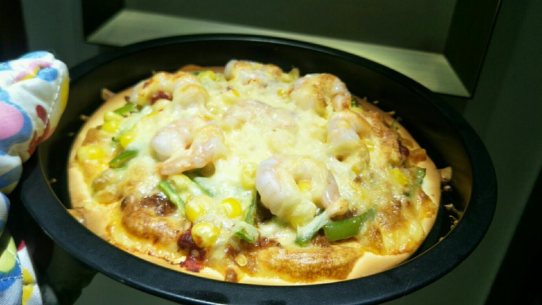 【鲜虾仁培根披萨】