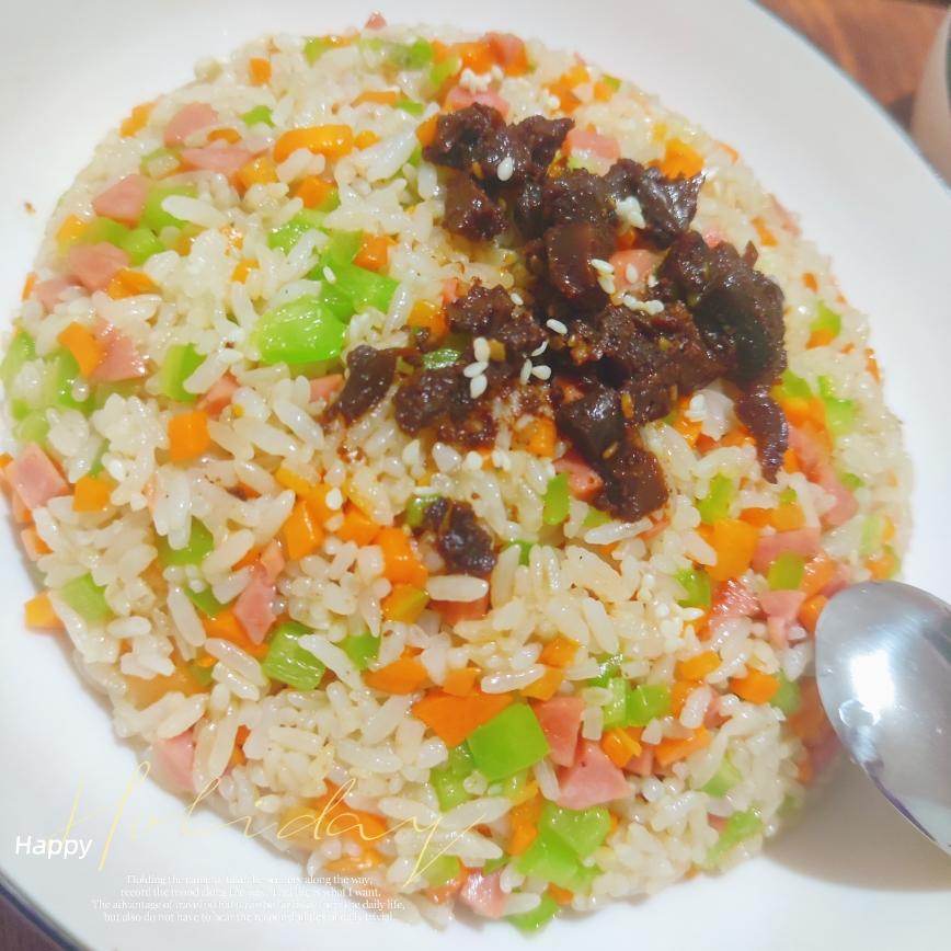 五色蛋炒饭
