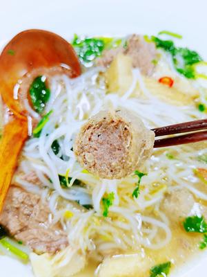 越南牛肉米线·附牛肉汤底熬法的做法 步骤23