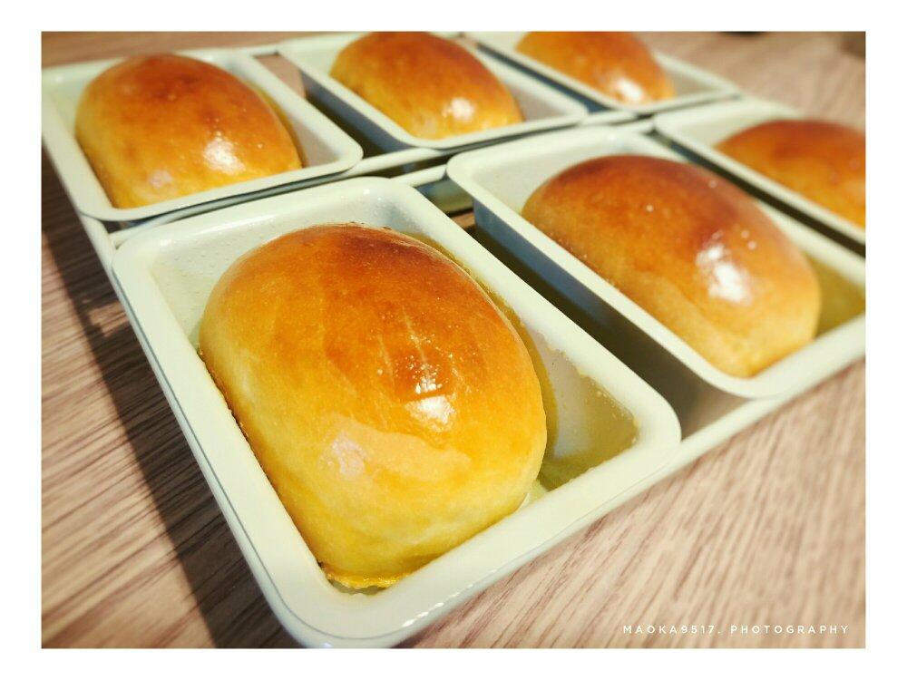 手揉版卡仕达草莓奶油小面包