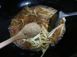 葱葱鲫鱼--地道自贡菜的做法 步骤10