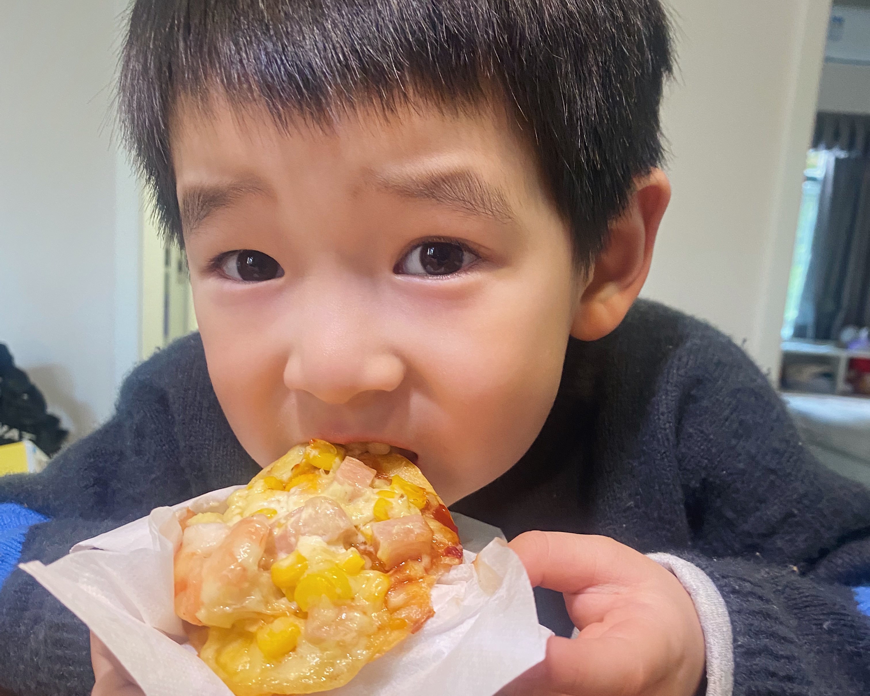 带着孩子做美食-饺子皮披萨