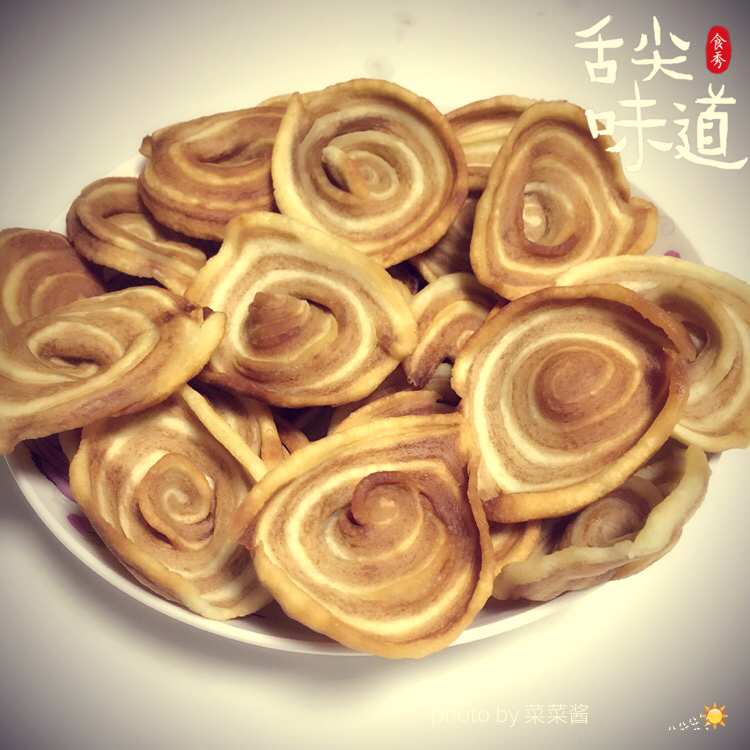 炸猫耳朵牛耳朵零食年货猪耳朵