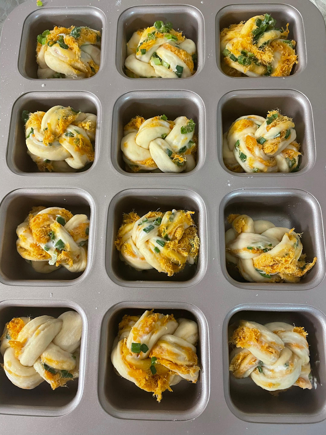 香葱肉松mini小吐司