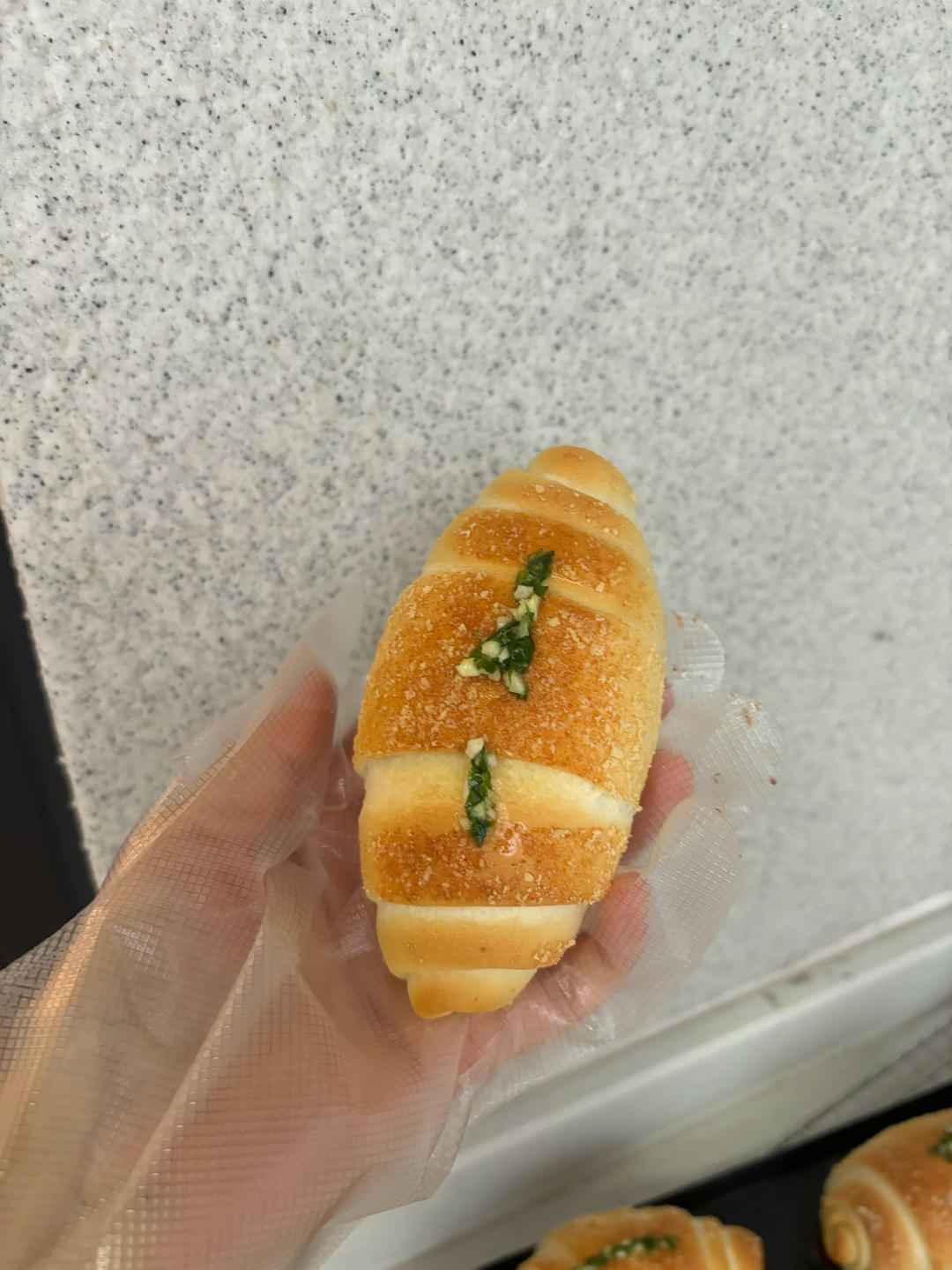蒜香芝士海盐卷｜盐面包｜盐可颂