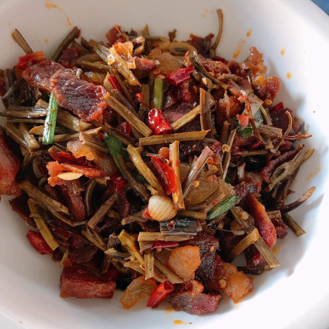 ﹏婷婷﹎ |做的蕨菜炒腊肉
