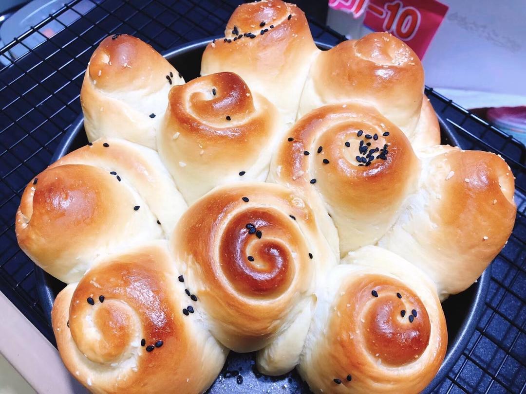 脆底蜂蜜小面包