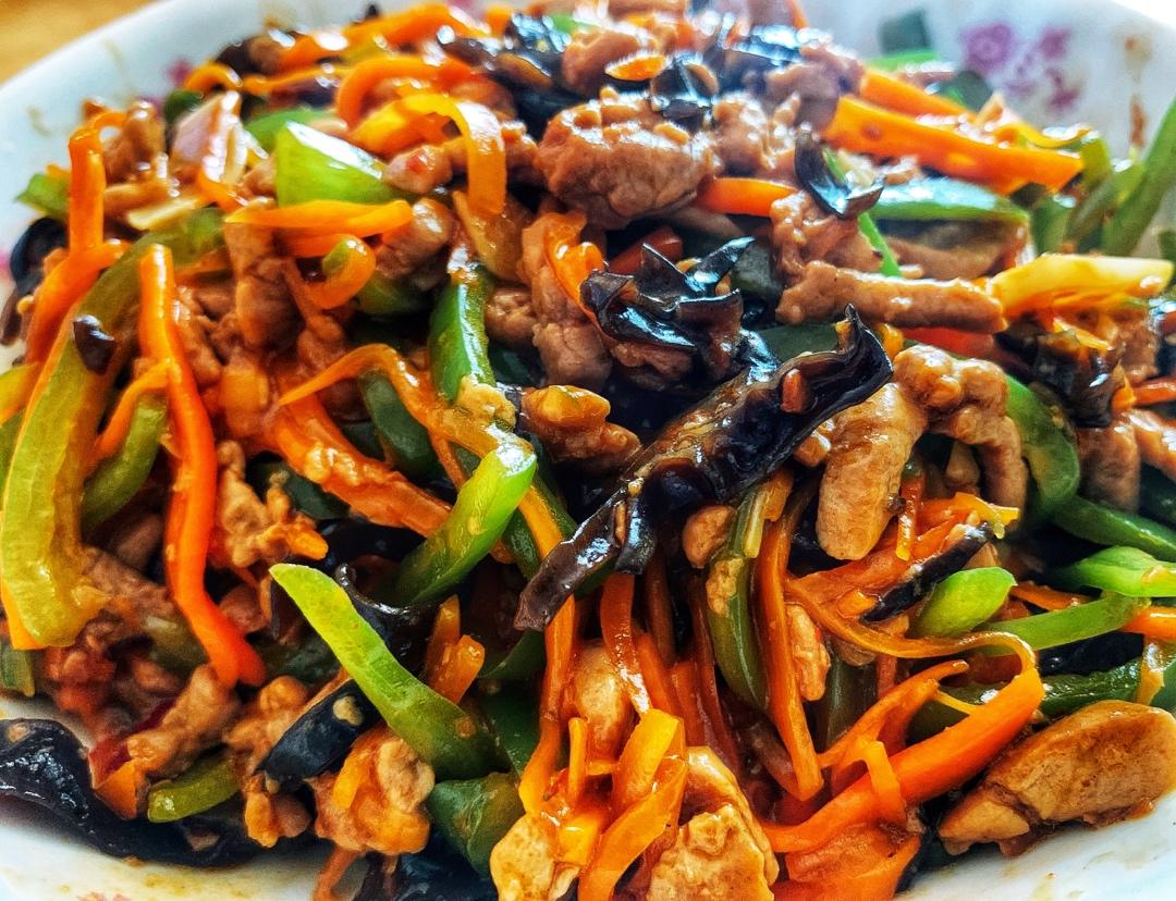 🌟传统版糖醋汁鱼香肉丝，大人孩子的最爱，我也喜欢吃，不放豆瓣酱才是老味道，快来试试吧。