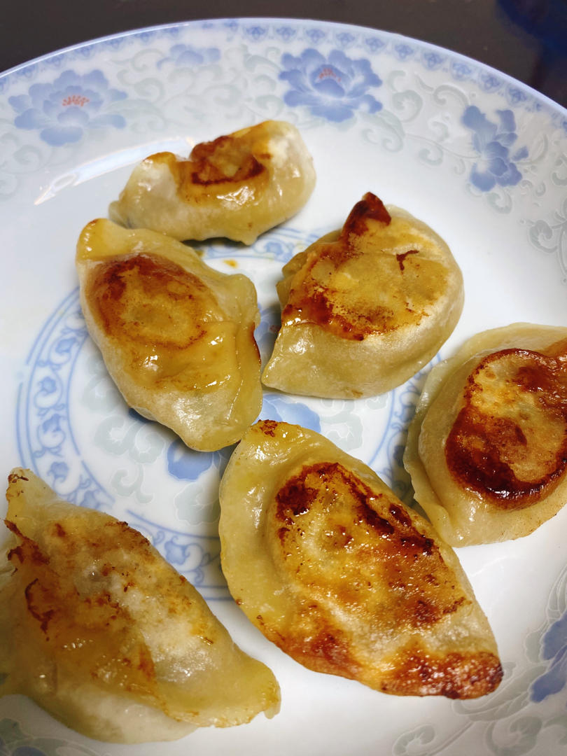 moliyaa做的电饼铛水煎饺